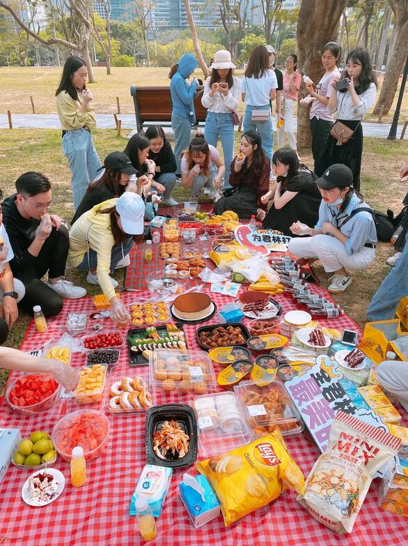 三月春意昂·結(jié)伴探春風——君林企業(yè)踏青活動掠影 三月春意昂·結(jié)伴探春風——君林企業(yè)踏青活動掠影