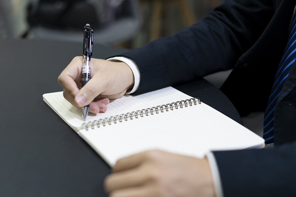 千庫網(wǎng)_商務(wù)辦公討論會議記錄資料攝影圖_攝影圖編號80131 千庫網(wǎng)_商務(wù)辦公討論會議記錄資料攝影圖_攝影圖編號80131