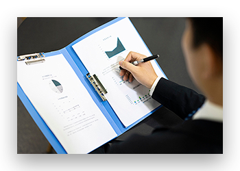 千庫(kù)網(wǎng)_商務(wù)會(huì)議記錄手勢(shì)攝影圖_攝影圖編號(hào)80127