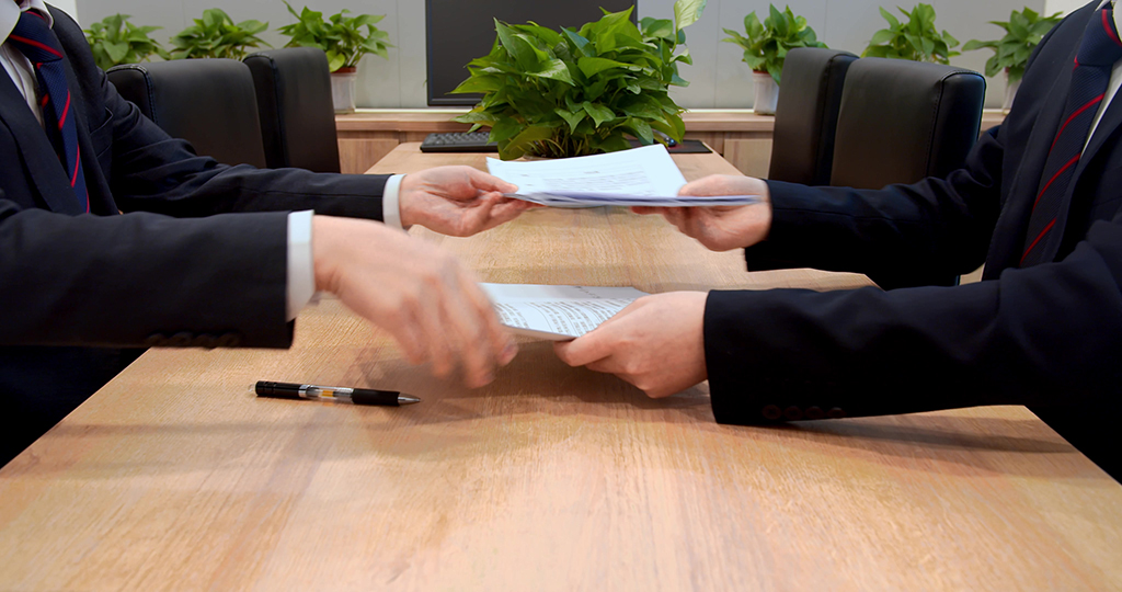 全面解析境內(nèi)公司在香港開(kāi)設(shè)賬戶的步驟和優(yōu)勢(shì) 全面解析境內(nèi)公司在香港開(kāi)設(shè)賬戶的步驟和優(yōu)勢(shì)