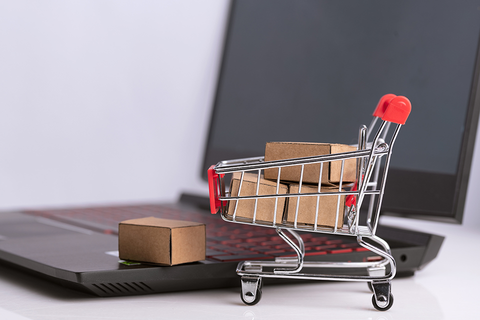 跨境電商新引擎：注冊(cè)香港公司如何撬動(dòng)全球市場(chǎng)與利潤(rùn)(企業(yè)家必看)