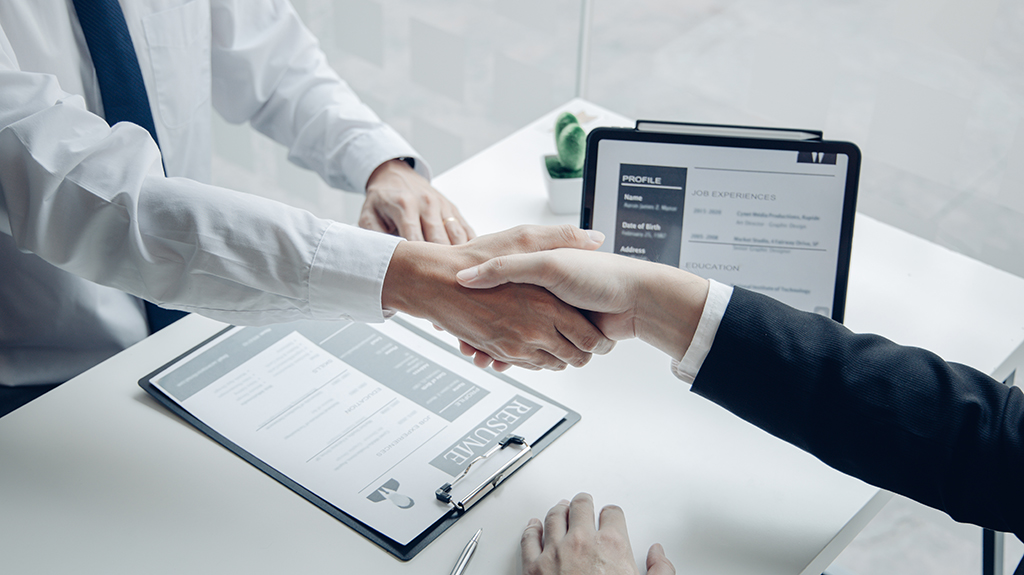 香港注冊母公司控股內(nèi)地，香港怎么注冊母公司