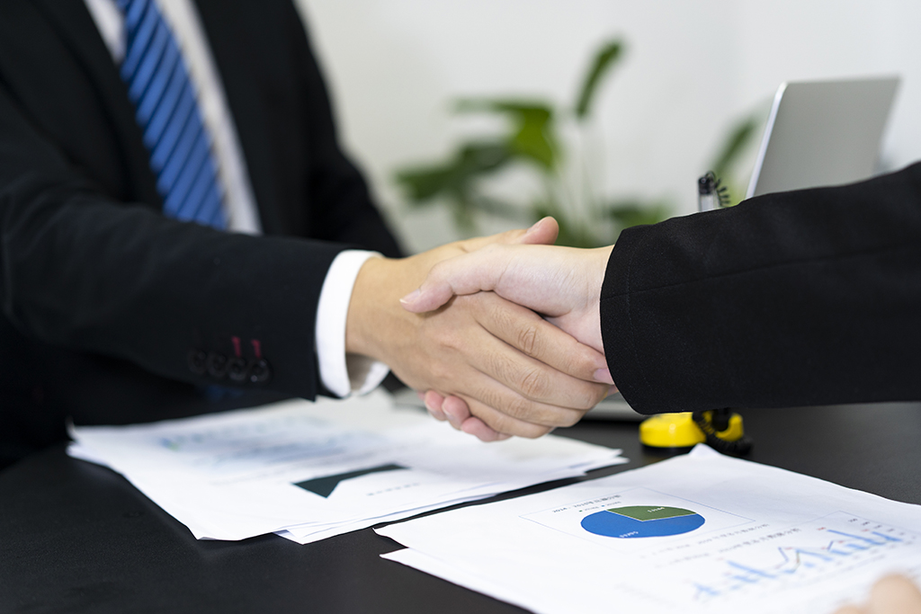 內(nèi)部審計(jì)與內(nèi)部控制審計(jì)的深度解析:構(gòu)建高效審計(jì)管理的關(guān)鍵 內(nèi)部審計(jì)與內(nèi)部控制審計(jì)的深度解析:構(gòu)建高效審計(jì)管理的關(guān)鍵